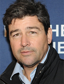 Kyle Chandler looks like robert forster