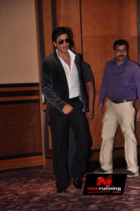 At The Jawan Press Conference, Shah Rukh Khan In A Buckled Suit