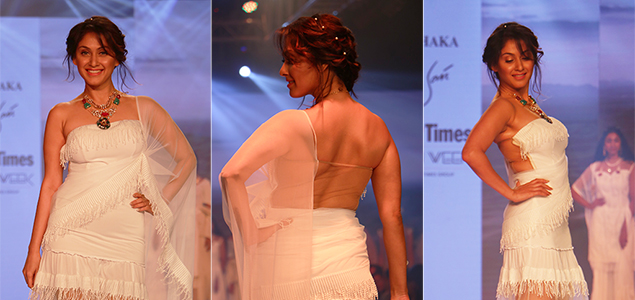 Manjari Fadnnis walk the ramp at the Bombay Times Fashion Week