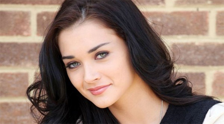 Amy Jackson walks out of Suriya's Masss | nowrunning