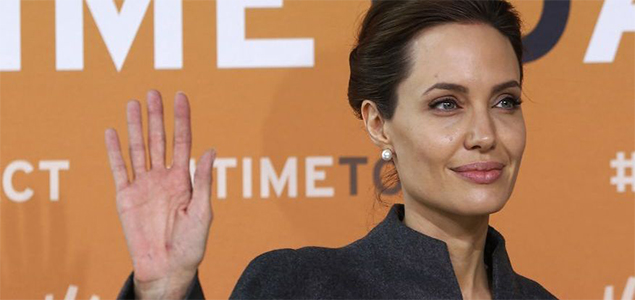 Angelina Jolie Diagnosed With Chickenpox To Miss Unbroken Premiere Nowrunning