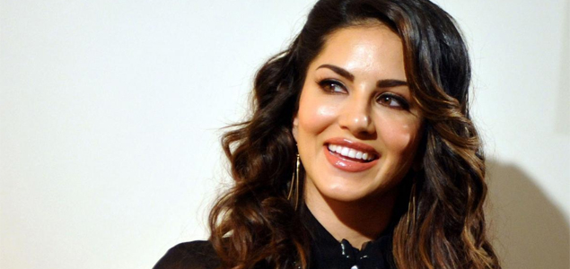 Sunny Leone Fucking By Any 18 Boys - Boys weren't interested in me till I was 18: Sunny Leone | nowrunning