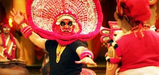 Iraniyan Naadagam   Song Promo Uttama Villan